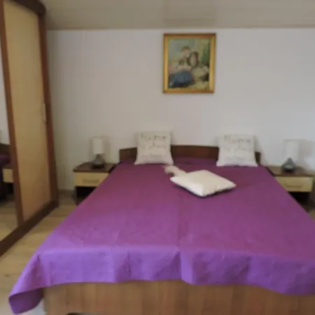 Pansion Berat Apartmán *