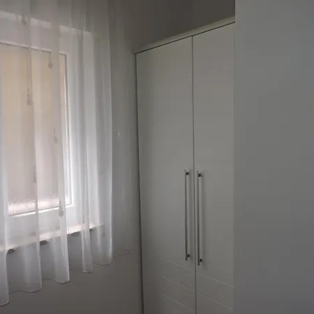 Apartment Pansion Berat