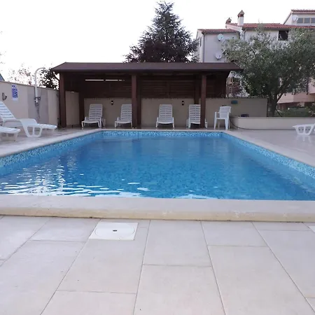 Pansion Berat ボドニャン