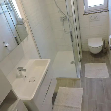 Pansion Berat ボドニャン