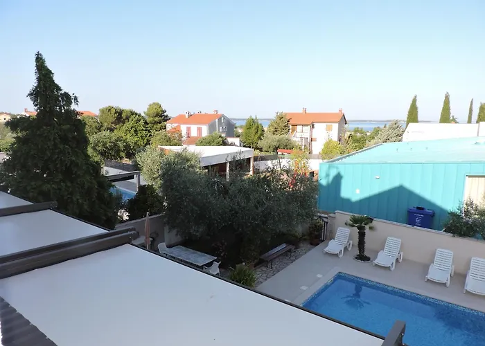 Pansion Berat 보드냔