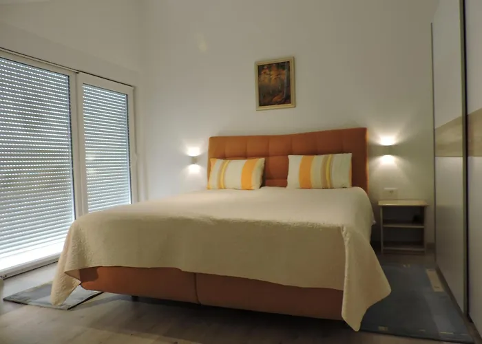 Pansion Berat 아파트 *