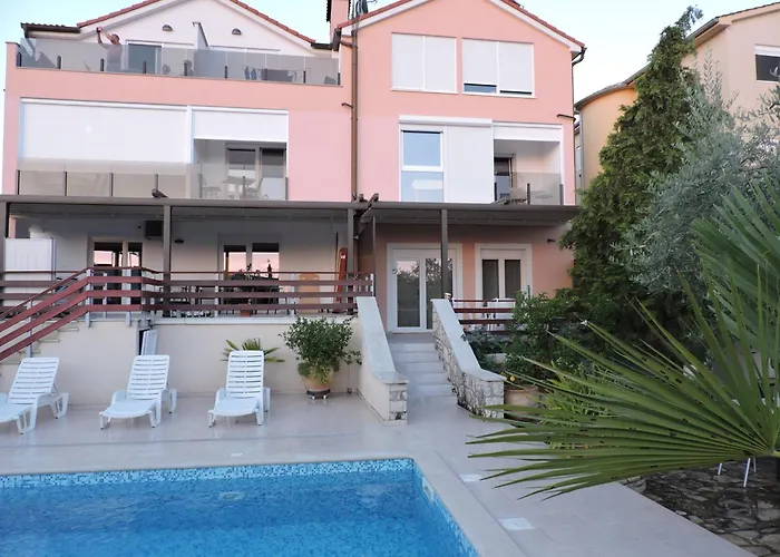 Pansion Berat 아파트 보드냔